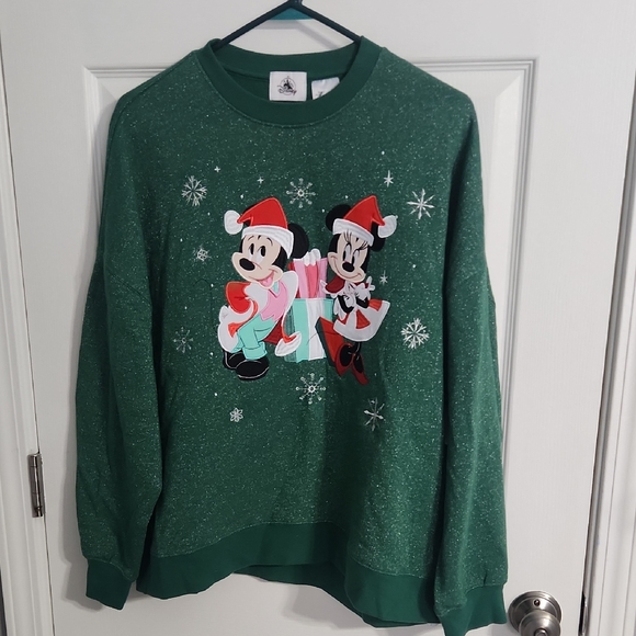 NWT. Ladies Disney Parks Mickey& Minnie Holiday Sweatshirt Sz. Large - Picture 2 of 10